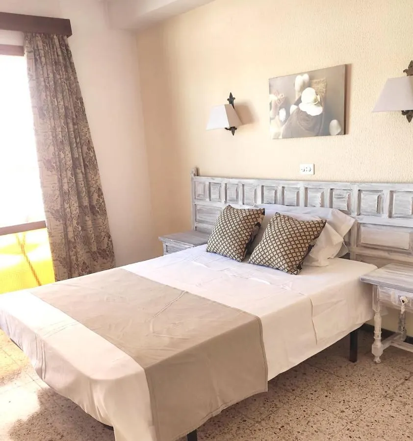بيت ضيافة Hostal Santa Ana يوريت دي مار