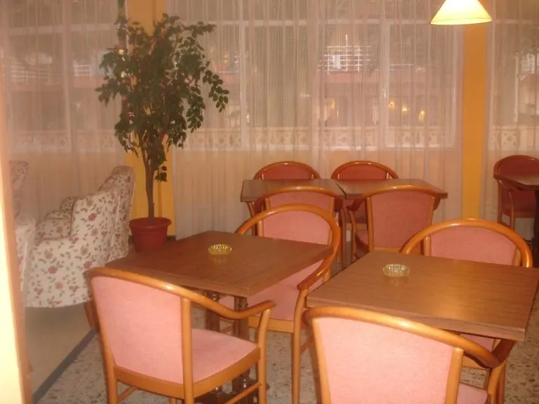 بيت ضيافة Hostal Santa Ana يوريت دي مار